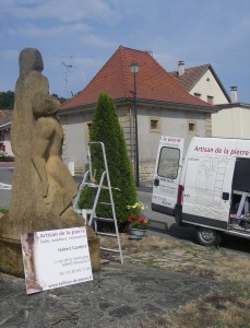 Monument aux morts avant la restauration